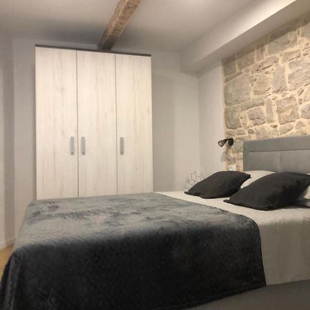 Apartman Blue Moon Split- Free Parking Zewnętrze zdjęcie