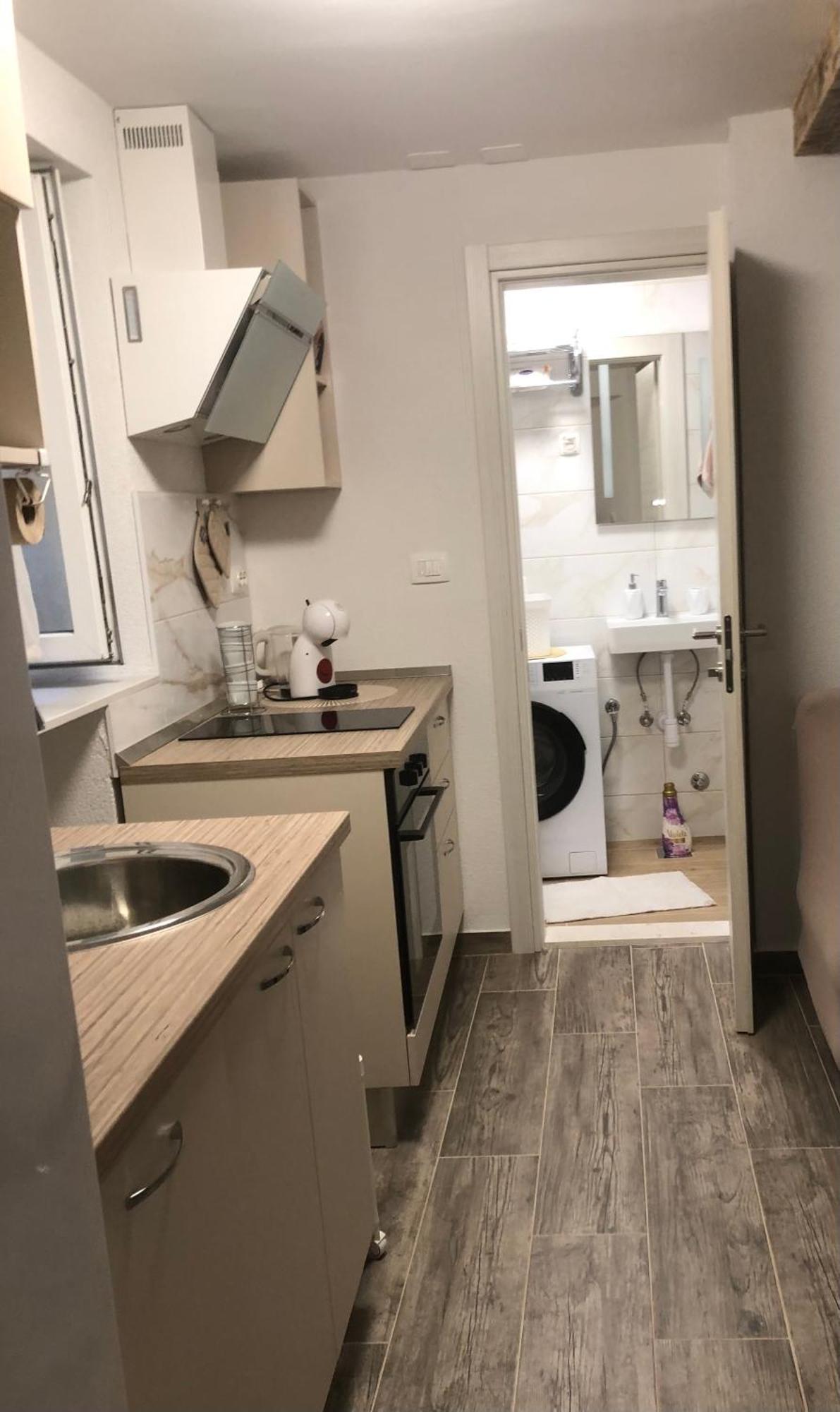 Apartman Blue Moon Split- Free Parking Zewnętrze zdjęcie