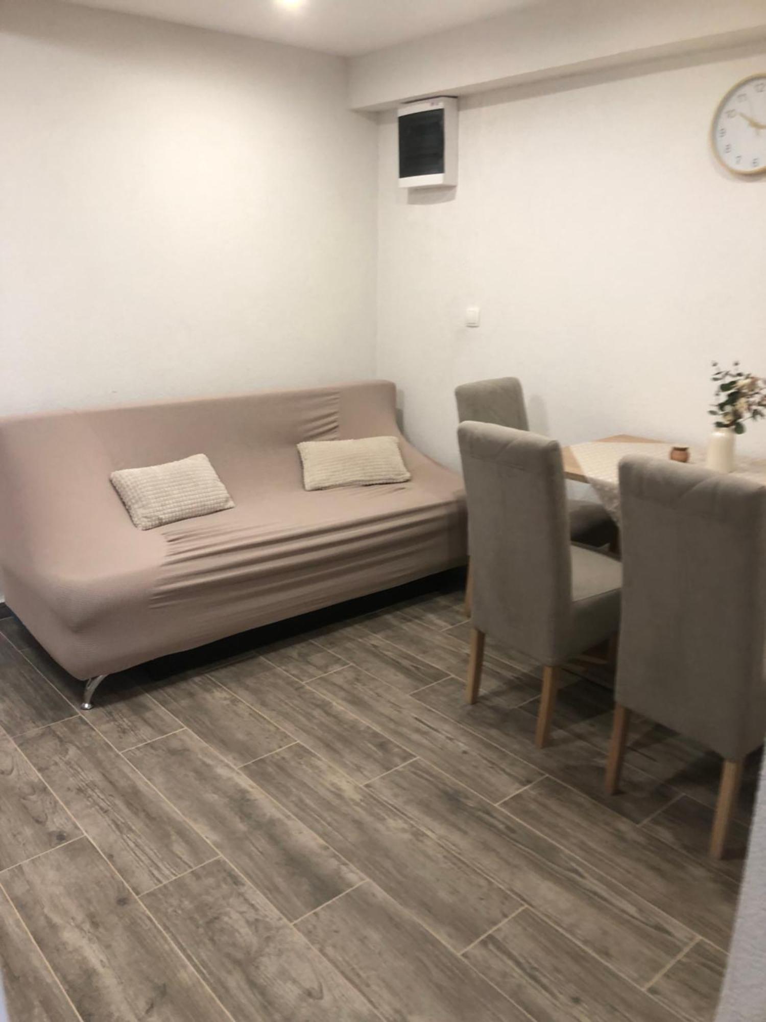 Apartman Blue Moon Split- Free Parking Zewnętrze zdjęcie
