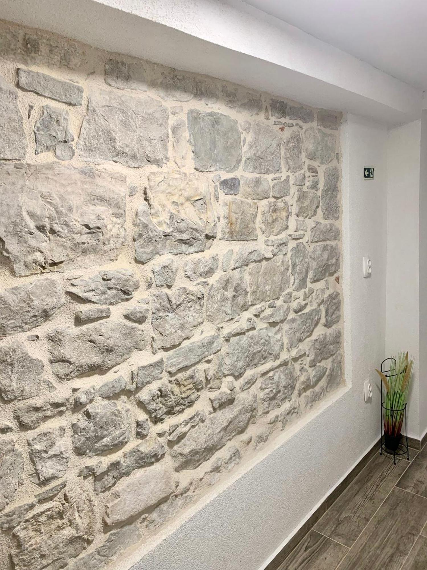 Apartman Blue Moon Split- Free Parking Zewnętrze zdjęcie