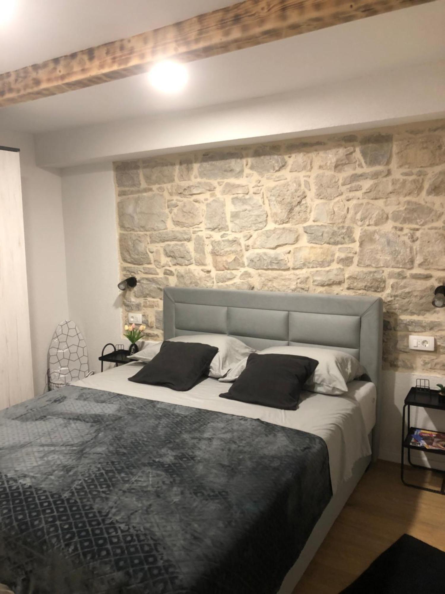 Apartman Blue Moon Split- Free Parking Zewnętrze zdjęcie